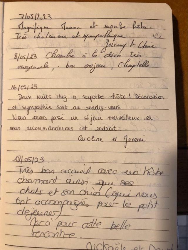 Maison D'Hotes "Les Volets Verts" Et Sa Brocante Ecueille Eksteriør billede