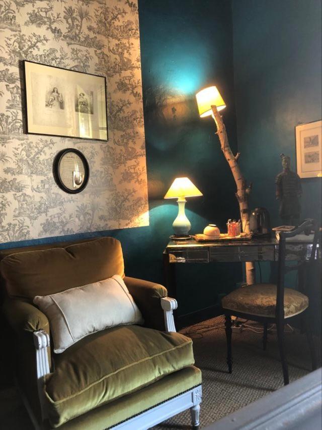 Maison D'Hotes "Les Volets Verts" Et Sa Brocante Ecueille Eksteriør billede